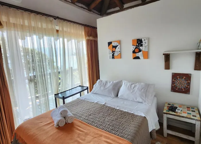 Good Vibes Guest House